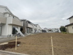 1号棟 建物のモデルハウスのご見学予約もスタートしました。当日のご見学予約も大歓迎ですので、お気軽にお問合せください。