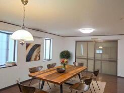 本画像はCGで作成しており、実際に現地に家具は置かれておりません。また、価格に家具は含まれておりません。