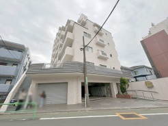 スケルトンからフルリノベーションを実施したお部屋です。