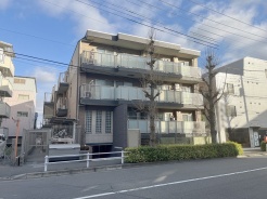 現地のご見学予約もスタートしました。周辺で売りに出ている物件も沢山御座います。まとめてご見学ができますのでお気軽にお申しつけください。