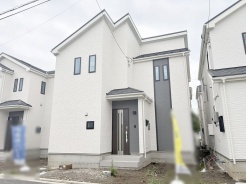 建物が完成しましたので室内のご見学予約スタート。当日のご見学予約も大歓迎です。お気軽にご連絡ください。エステート白馬国分寺店は火曜水曜も営業しております。