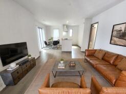 本画像はCGで作成しており、実際に現地に家具は置かれておりません。また、価格に家具は含まれておりません。