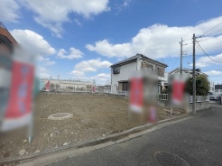 白馬グループの白馬建設にて、プラン作成、イメージパース作成を数日で行えます。 希望の間取りはどの位の大きさか?、一体どの位の広さの土地が適切か?まずはたたき台のプランと見積りを作りましょう。担当者へお申しつけください。