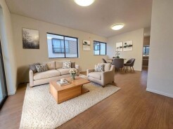 本画像はCGで作成しており、実際に現地に家具は置かれておりません。また、価格に家具は含まれておりません。