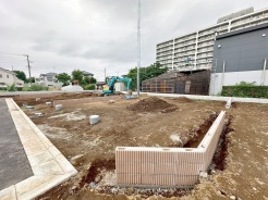 白馬グループの白馬建設にて、プラン作成、イメージパース作成を数日で行えます。 希望の間取りはどの位の大きさか?、一体どの位の広さの土地が適切か?まずはたたき台のプランと見積りを作りましょう。