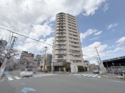 現地のご見学予約もスタートしました。周辺で売りに出ている物件も沢山御座います。まとめてご見学ができますのでお気軽にお申しつけください。