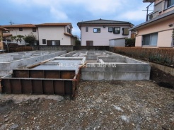 現在建物を建築中です、建築中の物件については現地確認の他、同施工会社の完成施工例のご案内、担当者のプレゼンテーションにてご検討ください。適切なご検討の方法をご説明させて頂きます。