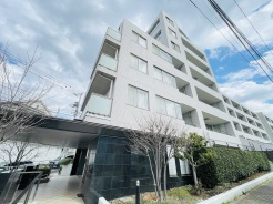 現地のご見学予約もスタートしました。周辺で売りに出ている物件も沢山御座います。まとめてご見学ができますのでお気軽にお申しつけください。