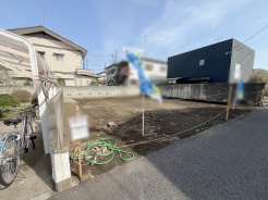 周辺のエリアで他にも沢山売りに出ている物件があります。インターネット掲載前の情報などもありますのでお気軽にお問合せください。まとめてご見学できます。