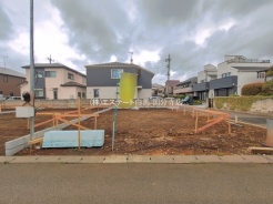 周辺のエリアで他にも沢山売りに出ている物件があります。インターネット掲載前の情報などもありますのでお気軽にお問合せください。まとめてご見学できます。