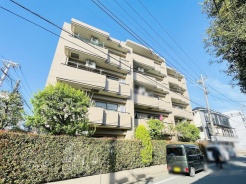 周辺のエリアで他にも沢山売りに出ている物件があります。インターネット掲載前の情報などもありますのでお気軽にお問合せください。まとめてご見学できます。