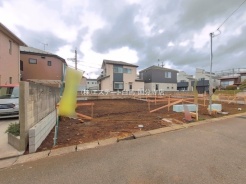 現地のご見学予約もスタートしました。周辺で売りに出ている物件も沢山御座います。まとめてご見学ができますのでお気軽にお申しつけください。