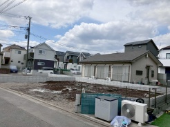 周辺のエリアで他にも沢山売りに出ている物件があります。インターネット掲載前の情報などもありますのでお気軽にお問合せください。まとめてご見学できます。