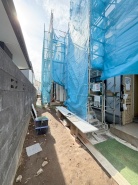 周辺のエリアで他にも沢山売りに出ている物件があります。インターネット掲載前の情報などもありますのでお気軽にお問合せください。まとめてご見学できます。