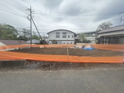 現地のご見学予約もスタートしました。周辺で売りに出ている物件も沢山御座います。まとめてご見学ができますのでお気軽にお申しつけください。