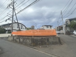 周辺のエリアで他にも沢山売りに出ている物件があります。インターネット掲載前の情報などもありますのでお気軽にお問合せください。まとめてご見学できます。