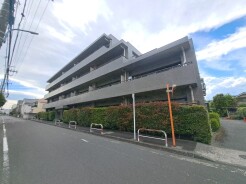 71戸の落ち着いた雰囲気のコミュニティ。室内のご見学予約スタートしました。