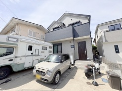 現地のご見学予約もスタートしました。周辺で売りに出ている物件も沢山御座います。まとめてご見学ができますのでお気軽にお申しつけください。