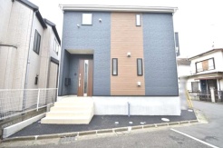 建物が完成しましたので室内のご見学予約スタート。当日のご見学予約も大歓迎です。お気軽にご連絡ください。エステート白馬国分寺店は火曜水曜も営業しております。
