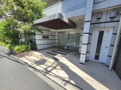 周辺のエリアで他にも沢山売りに出ている物件があります。インターネット掲載前の情報などもありますのでお気軽にお問合せください。まとめてご見学できます。