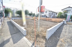 現在建物を建築中です、建築中の物件については現地確認の他、同施工会社の完成施工例のご案内、担当者のプレゼンテーションにてご検討ください。適切なご検討の方法をご説明させて頂きます。