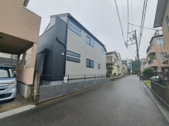 個々の優先事項や好みに基づいて考慮することが重要、 様々なライフスタイル、自分や家族にとってマッチする街並みを選ぶことが大切です。