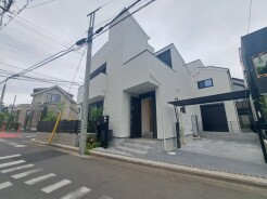 建物が完成しましたので室内のご見学予約スタート。当日のご見学予約も大歓迎です。お気軽にご連絡ください。他にもインターネットに掲載していない情報も沢山ありますので、比較で併せてご見学ができます。