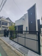 周辺のエリアで他にも沢山売りに出ている物件があります。インターネット掲載前の情報などもありますのでお気軽にお問合せください。まとめてご見学できます。