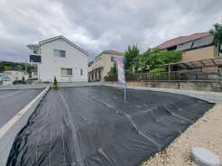 白馬グループの白馬建設にて、プラン作成、イメージパース作成を数日で行えます。 希望の間取りはどの位の大きさか?、一体どの位の広さの土地が適切か?まずはたたき台のプランと見積りを作りましょう、担当者へお申しつけください。