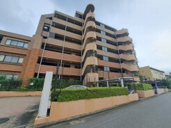 実際に室内をご見学頂くと生活のイメージが広がります。家具を置いたイメージや窓からの景色など、現地で体感ください。