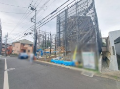 現在建物を建築中です、建築中の物件については現地確認の他、同施工会社の完成施工例のご案内、担当者のプレゼンテーションにてご検討ください。適切なご検討の方法をご説明させて頂きます。