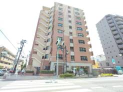 実際に室内をご見学頂くと生活のイメージが広がります。家具を置いたイメージや窓からの景色など、現地で体感ください。