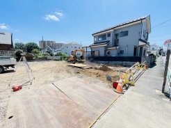白馬グループの白馬建設にて、プラン作成、イメージパース作成を数日で行えます。 希望の間取りはどの位の大きさか?、一体どの位の広さの土地が適切か?まずはたたき台のプランと見積りを作りましょう。