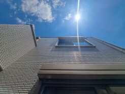 Panasonicホームが2014年に施工した軽量鉄骨の邸宅。ソーラーパネル搭載のお家です。
