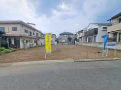 現在建物を建築中です、建築中の物件については現地確認の他、同施工会社の完成施工例のご案内、担当者のプレゼンテーションにてご検討ください。