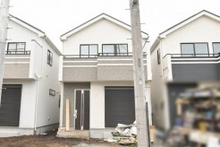 建物が完成しましたので室内のご見学予約スタート。当日のご見学予約も大歓迎です。お気軽にご連絡ください。エステート白馬国分寺店は火曜水曜も営業しております。