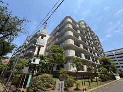 建物のモデルハウスのご見学予約もスタートしました。当日のご見学予約も大歓迎ですので、お気軽にお問合せください。