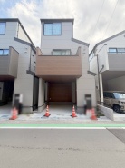 建物が完成しましたので室内のご見学予約スタート。当日のご見学予約も大歓迎です。お気軽にご連絡ください。エステート白馬国分寺店は火曜水曜も営業しております。