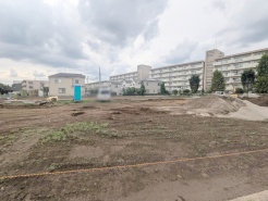 土地物件にはご確認頂くポイントがたくさんございます、土地だけのご見学の際もご遠慮せず、ぜひお気軽に担当スタッフにお申しつけくださいませ。