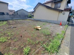 現在建物を建築中です、建築中の物件については現地確認の他、同施工会社の完成施工例のご案内、担当者のプレゼンテーションにてご検討ください。適切なご検討の方法をご説明させて頂きます。