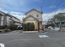 実際に室内をご見学頂くと生活のイメージが広がります。家具を置いたイメージや窓からの景色など、現地で体感ください。
