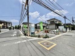 風通し・日当たりに優れる角地。開放感をお楽しみください。