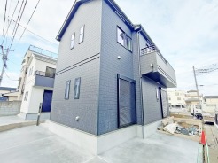 B号棟 JR宇都宮線「東大宮」駅東口徒歩3分、提携駐車場もあります。エステート白馬東大宮店までお気軽にお問い合わせください。