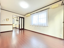 リビングは家具の配置も思いのまま。自由度が高い設計です。