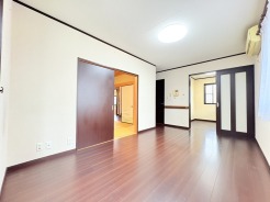 家族団らんの時間も増えそうな、くつろぎのLDK。