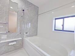 バスユニット1坪タイプ、浴室乾燥機付き。