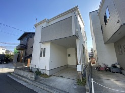 ウェブや資料からでは得られないヒントがたくさん見つかる完成物件です。