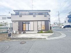 風通し・日当たりに優れる角地。開放感をお楽しみください。