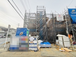 基礎から完成済みの住まいまで、各工程をご確認いただけます。
