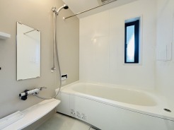 1坪広さを設けた浴室でゆったりバスタイム。